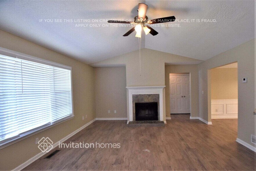 Building Photo - 2205 Telluride Dr