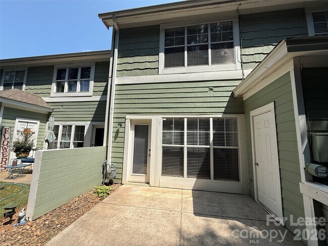 Building Photo - 17428 Tuscany Ln