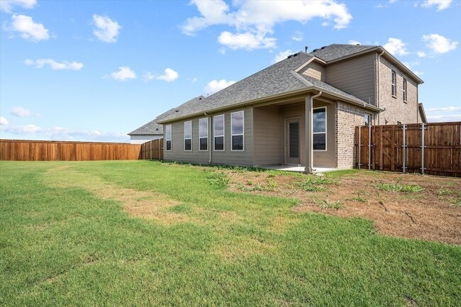 Building Photo - 401 Parrino pkwy