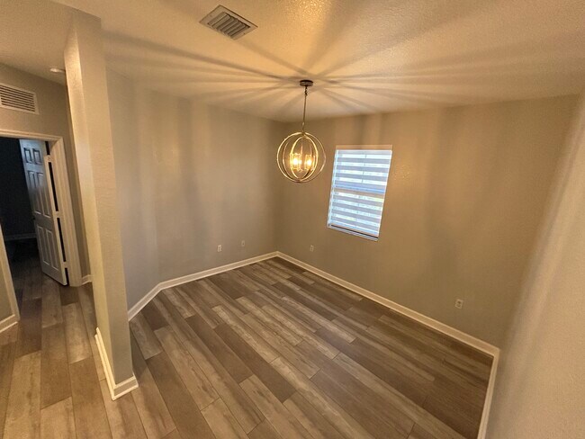 Building Photo - 4621 Belgian Ln