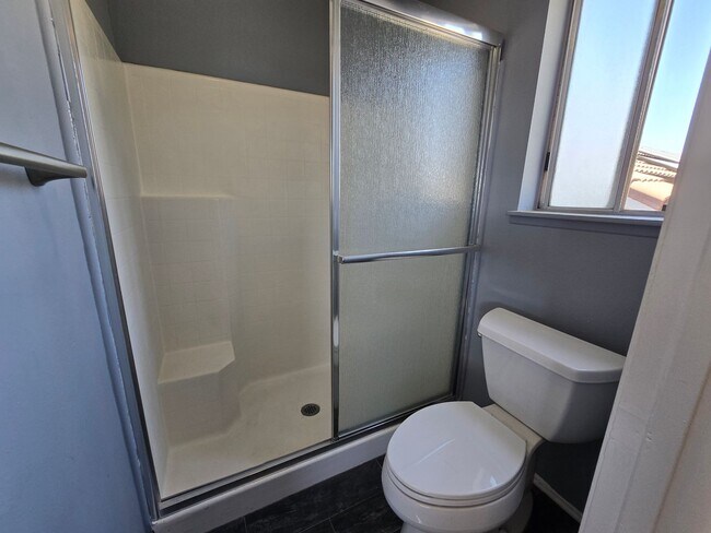 Building Photo - 39418 Southcliff Way