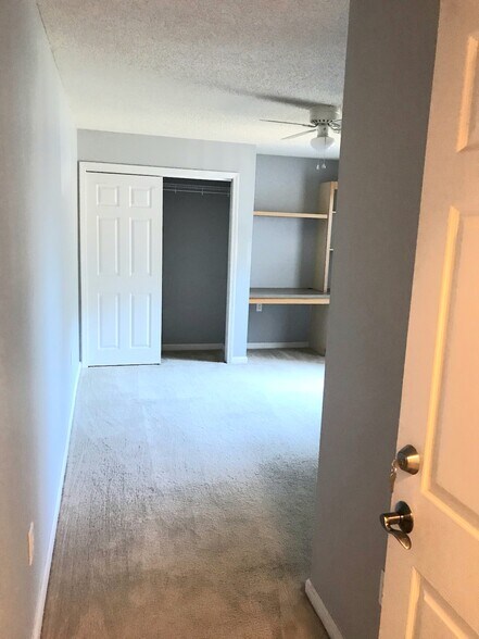 Building Photo - 1011 Harts Cove Way