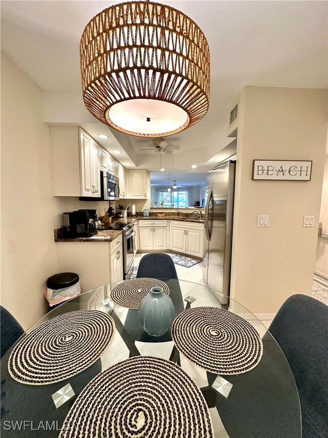 Building Photo - 360 Horse Creek Dr