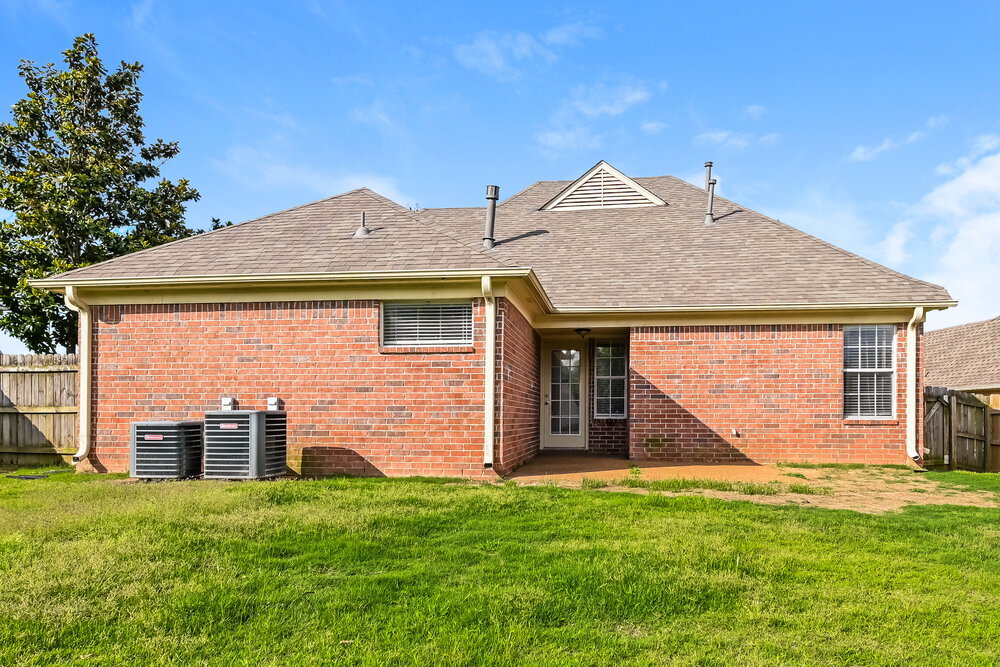 Building Photo - 1176 Warwick Pl