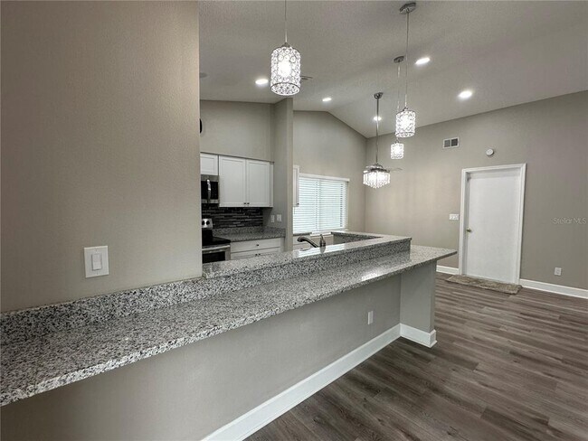 Building Photo - 1229 Allendale Dr