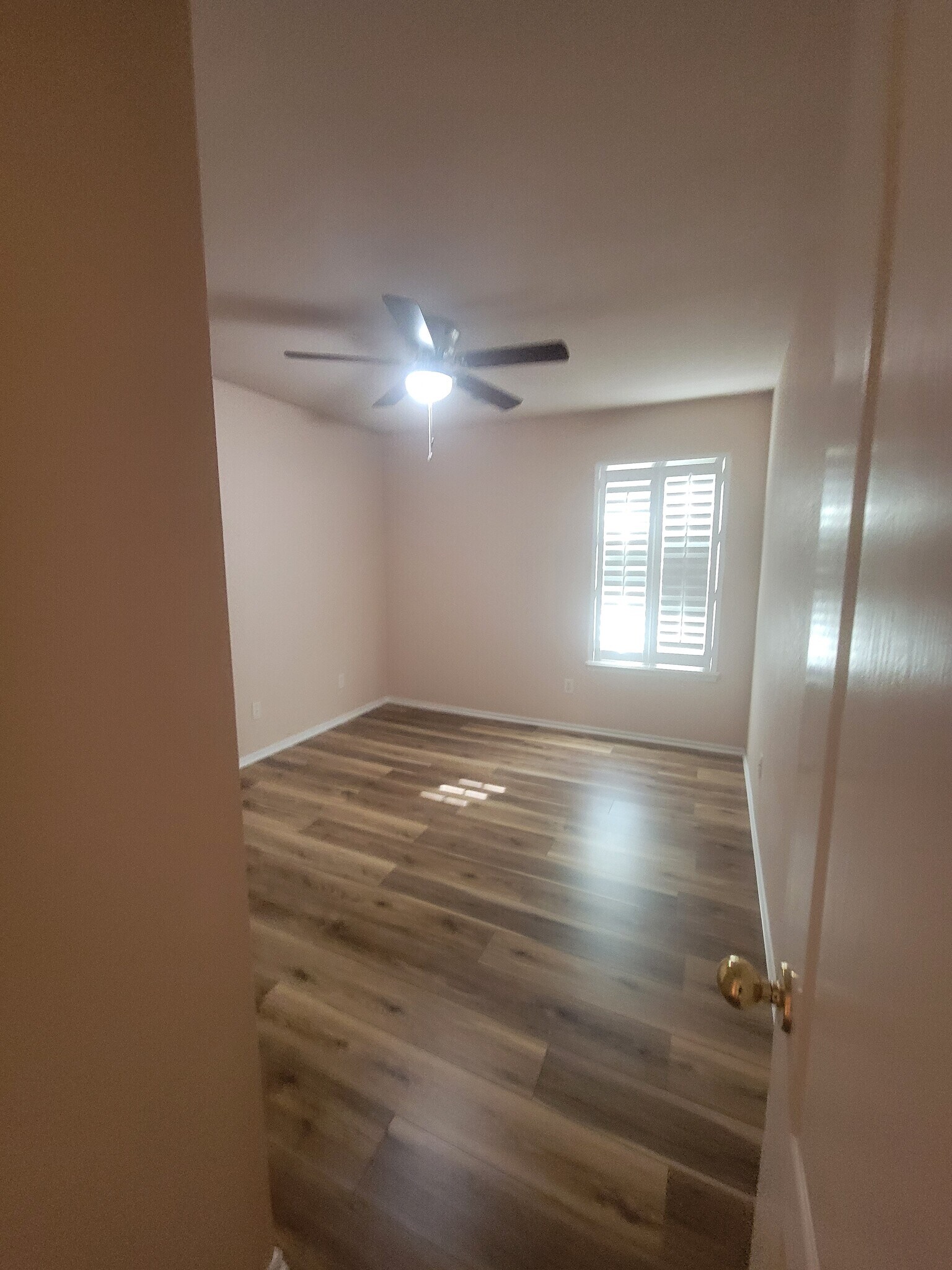 Building Photo - 4608 Midway Dr