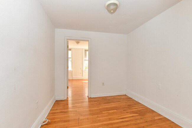 Building Photo - 409 Bloomfield St