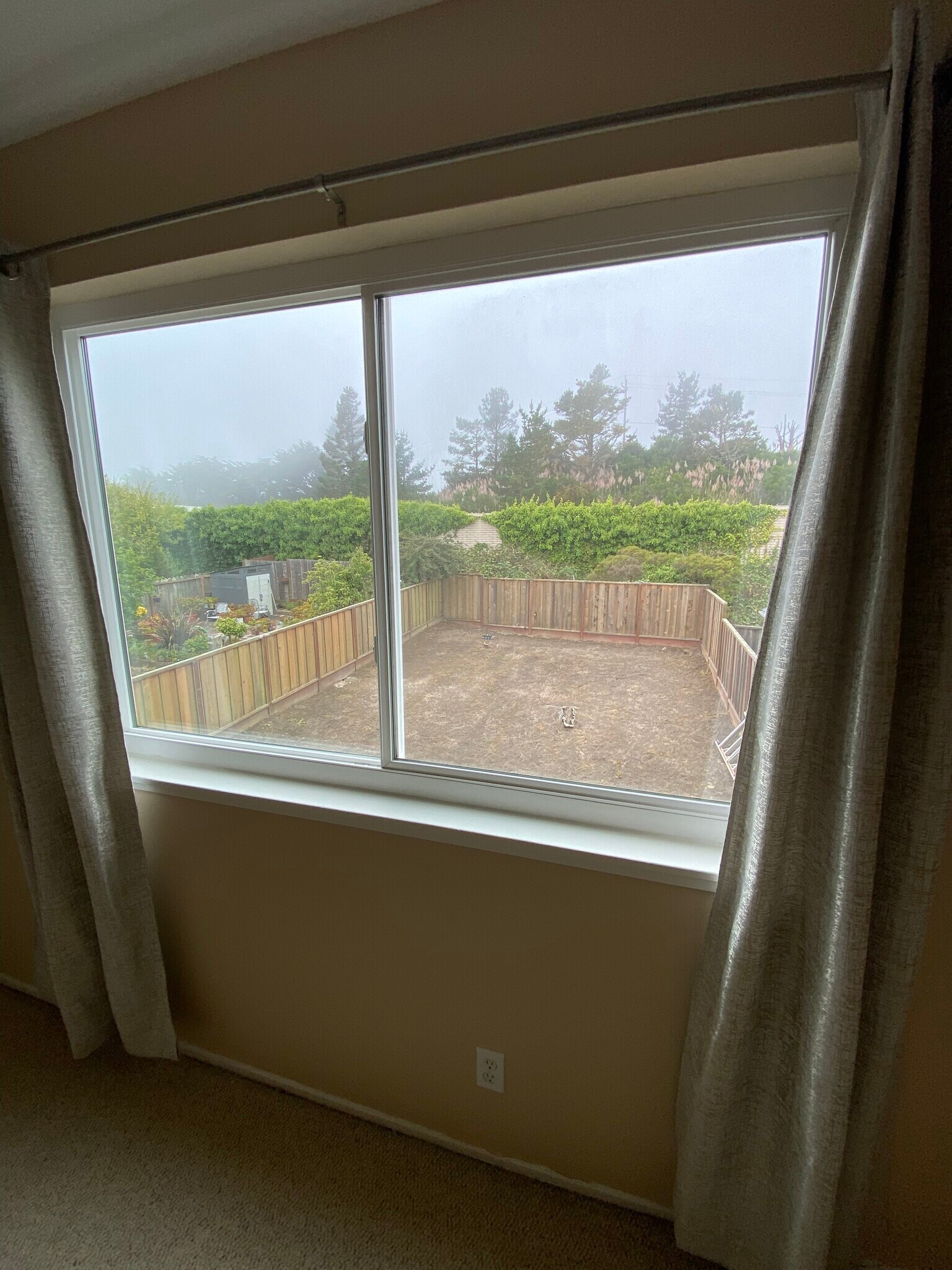 View of back yard from master bedroom - 258 Canterbury Ave