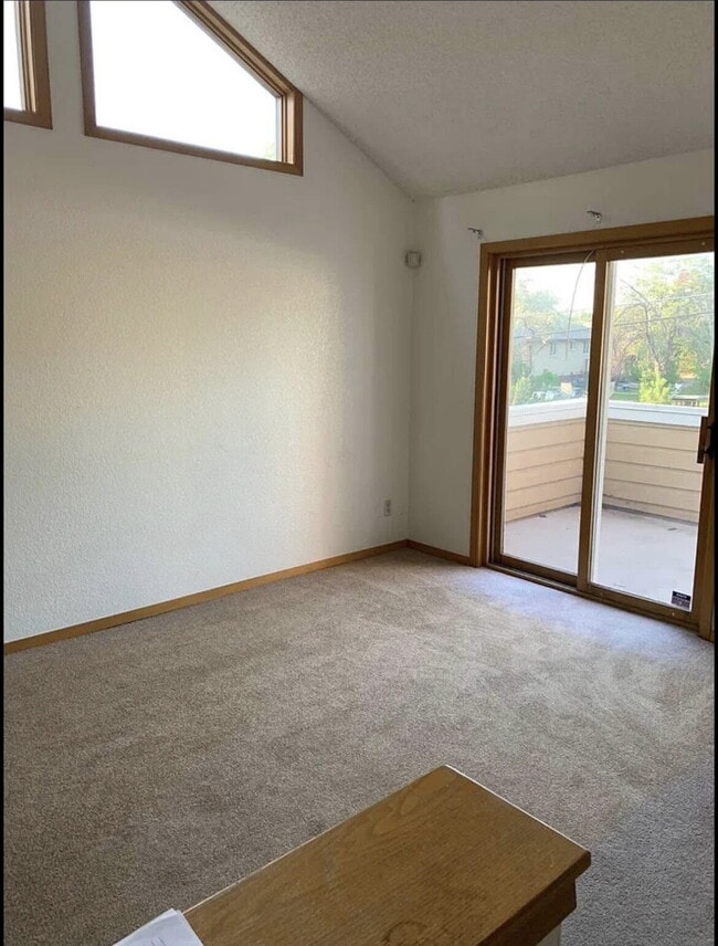 Building Photo - 2873 Springdale Ln