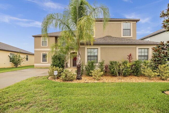 Building Photo - "Discover Spacious Elegance: 5-Bed, 3-Bath...
