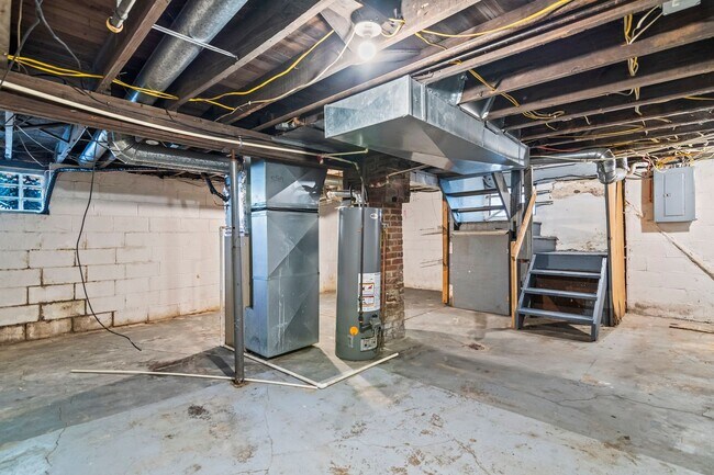 Building Photo - 1428 N 11th St