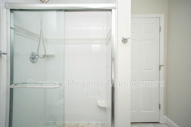 Building Photo - 150 Snyder Pl