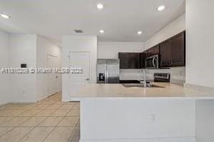 Building Photo - 689 SW 11th St