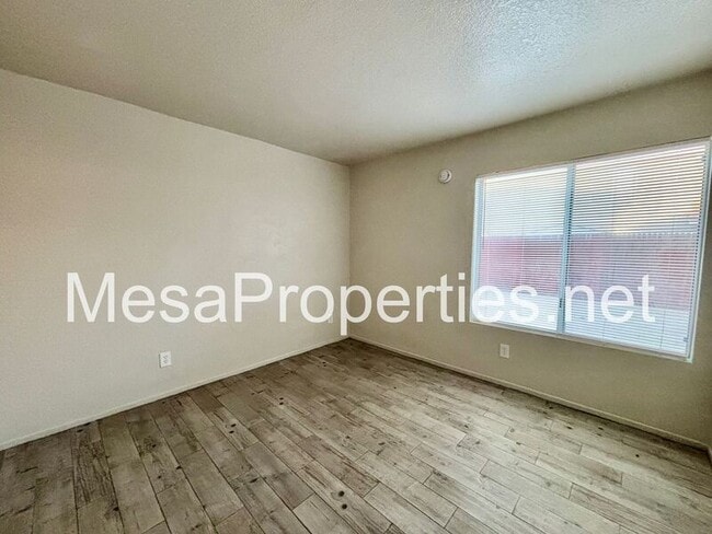 Building Photo - 12914 Tiburon Dr