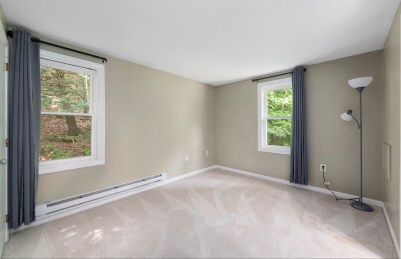 Building Photo - 33 Plaza Village Rd