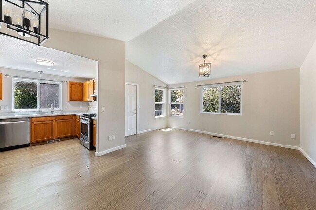 Building Photo - Updated 3 bedroom home with garage