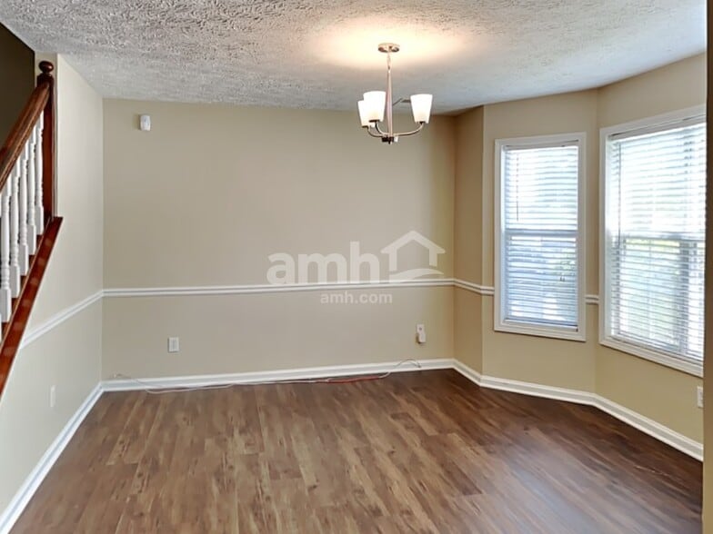 Building Photo - 2380 Sailor Ln