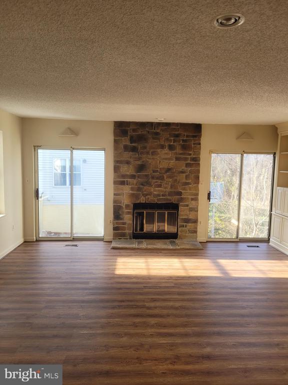 Building Photo - 7014 Megan Ln