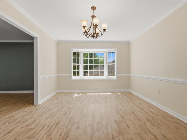 Building Photo - 9437 Fairmead Dr
