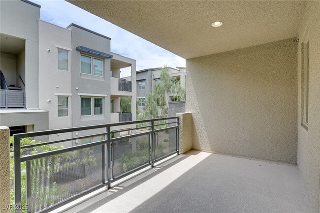 Building Photo - 11231 Hidden Peak Ave