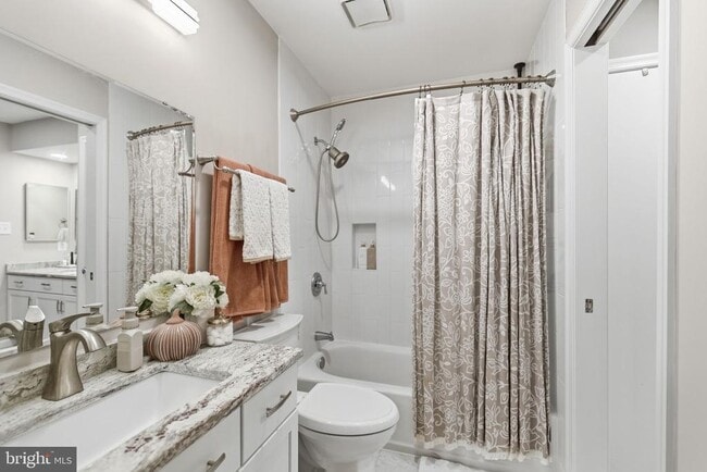 Building Photo - 2568 S Arlington Mill Dr