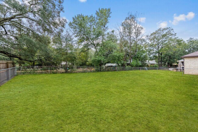 Building Photo - 1598 26th St