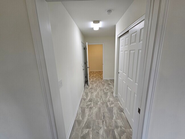 Building Photo - 1125 Waynoka Dr