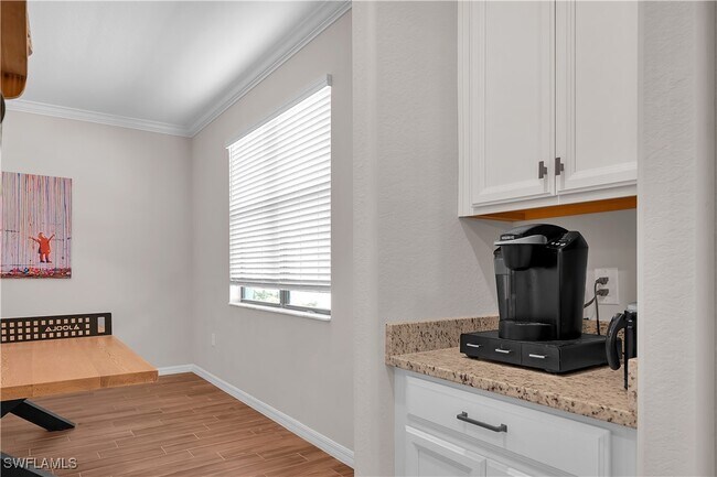 Building Photo - 11884 Boxelder Way
