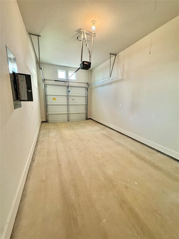 Building Photo - 105 Zayd Ct