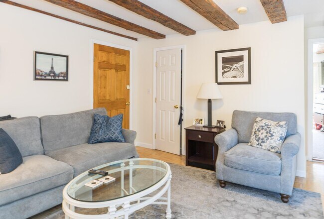 Building Photo - 151 High St