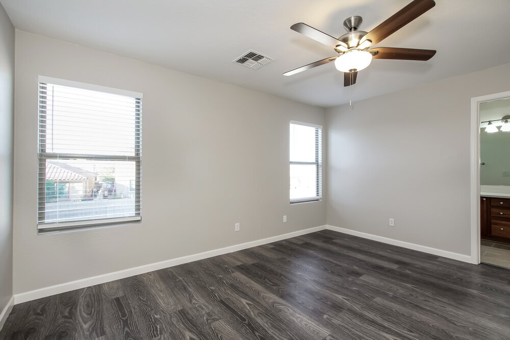 Building Photo - 11704 W Mauna Loa Ln