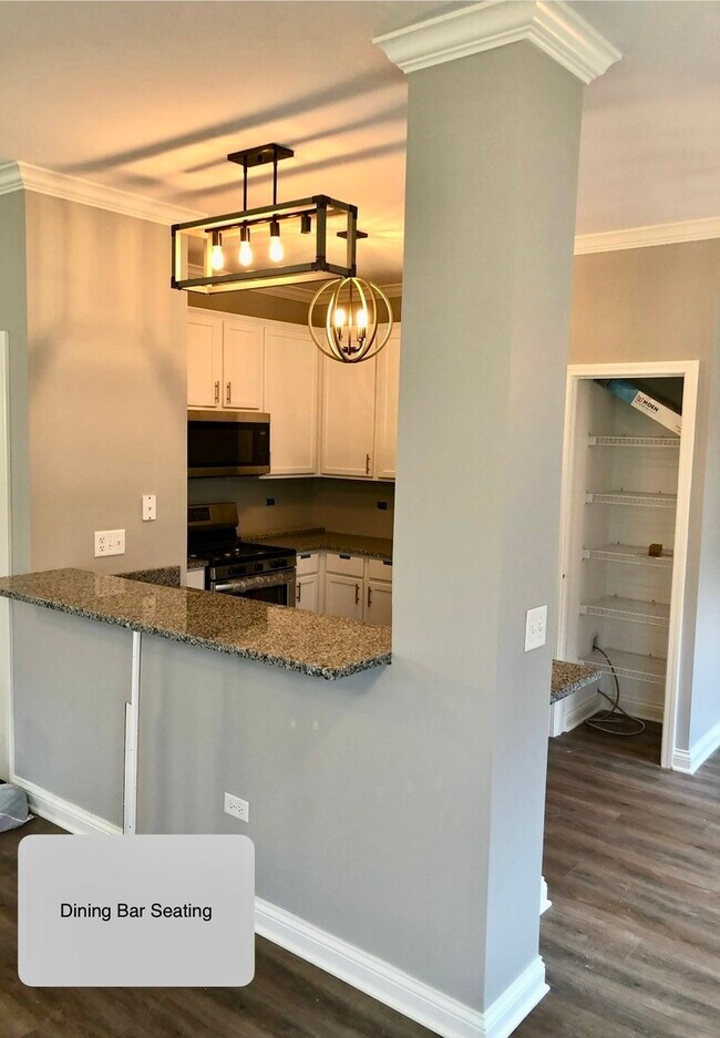 Building Photo - 24129 Walnut Cir