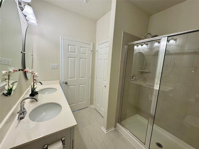 Building Photo - 546 Pepperbark Loop
