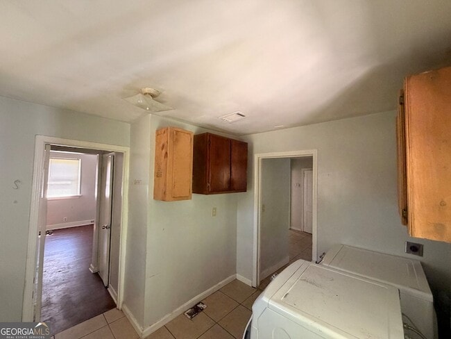 Building Photo - 2203 Tiger Flowers Dr NW