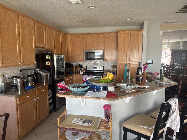 Building Photo - 1555 Harrier Dr