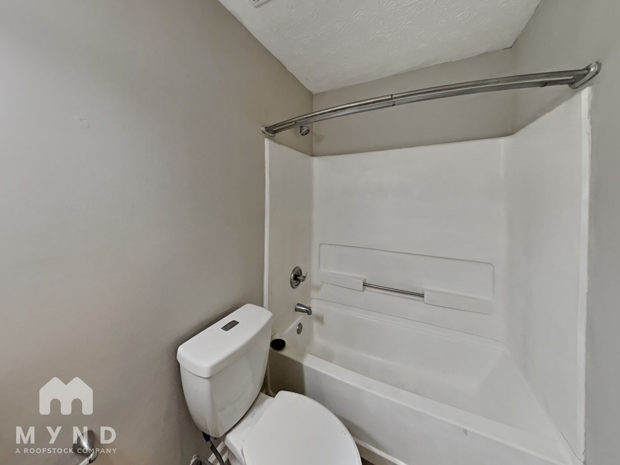 Building Photo - 301 Lacebark Ln