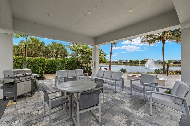 Building Photo - 8880 Redonda Dr
