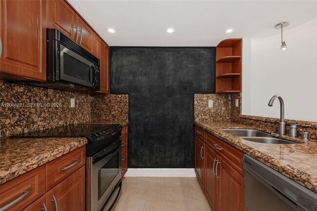 Building Photo - 4520 SW 68th Ct Cir