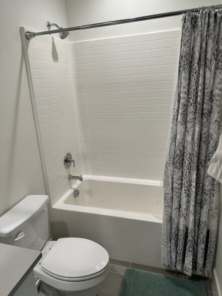 Building Photo - 80248 Whisper Rock Way