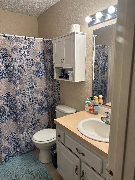 Building Photo - 3621 Brush Creek Dr