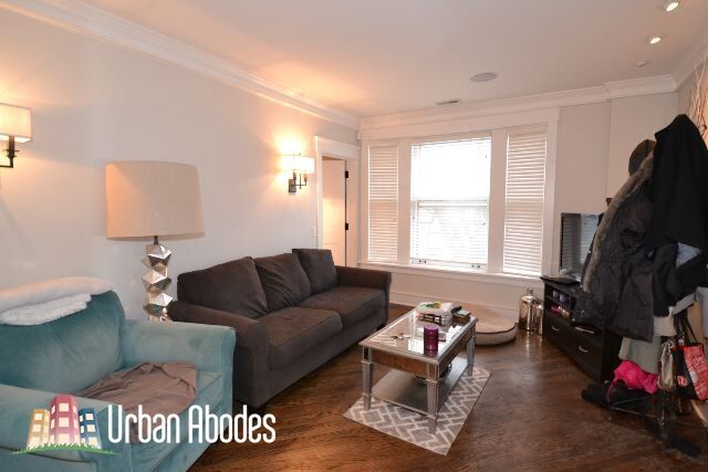 Building Photo - 1406 W Cornelia Ave