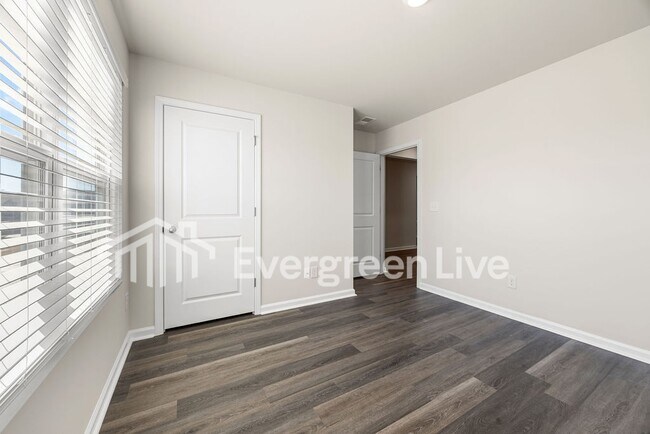 Building Photo - Coming Soon!