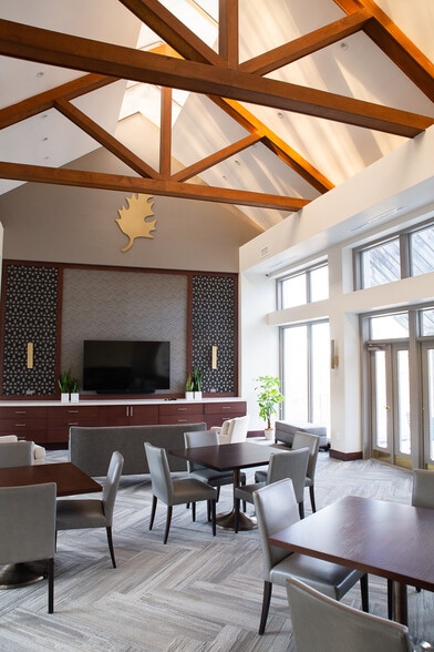 Community Room - 1640 Oakwood Dr