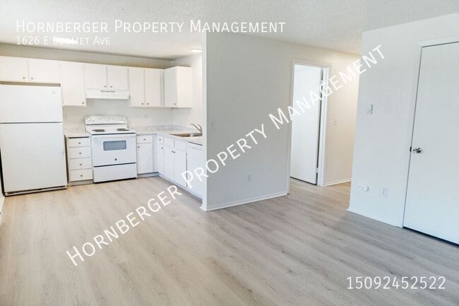 Building Photo - 1626 E Desmet Ave