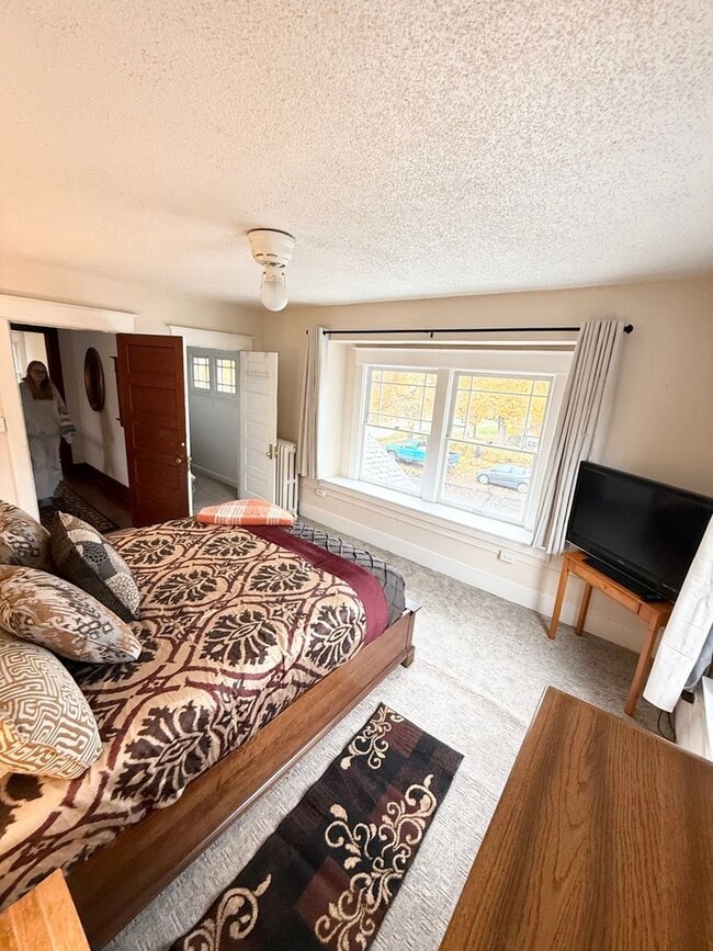 Building Photo - 3004 N Lincoln St