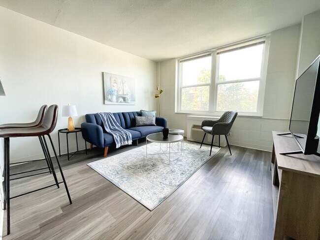 Building Photo - 2515 Burnet Ave