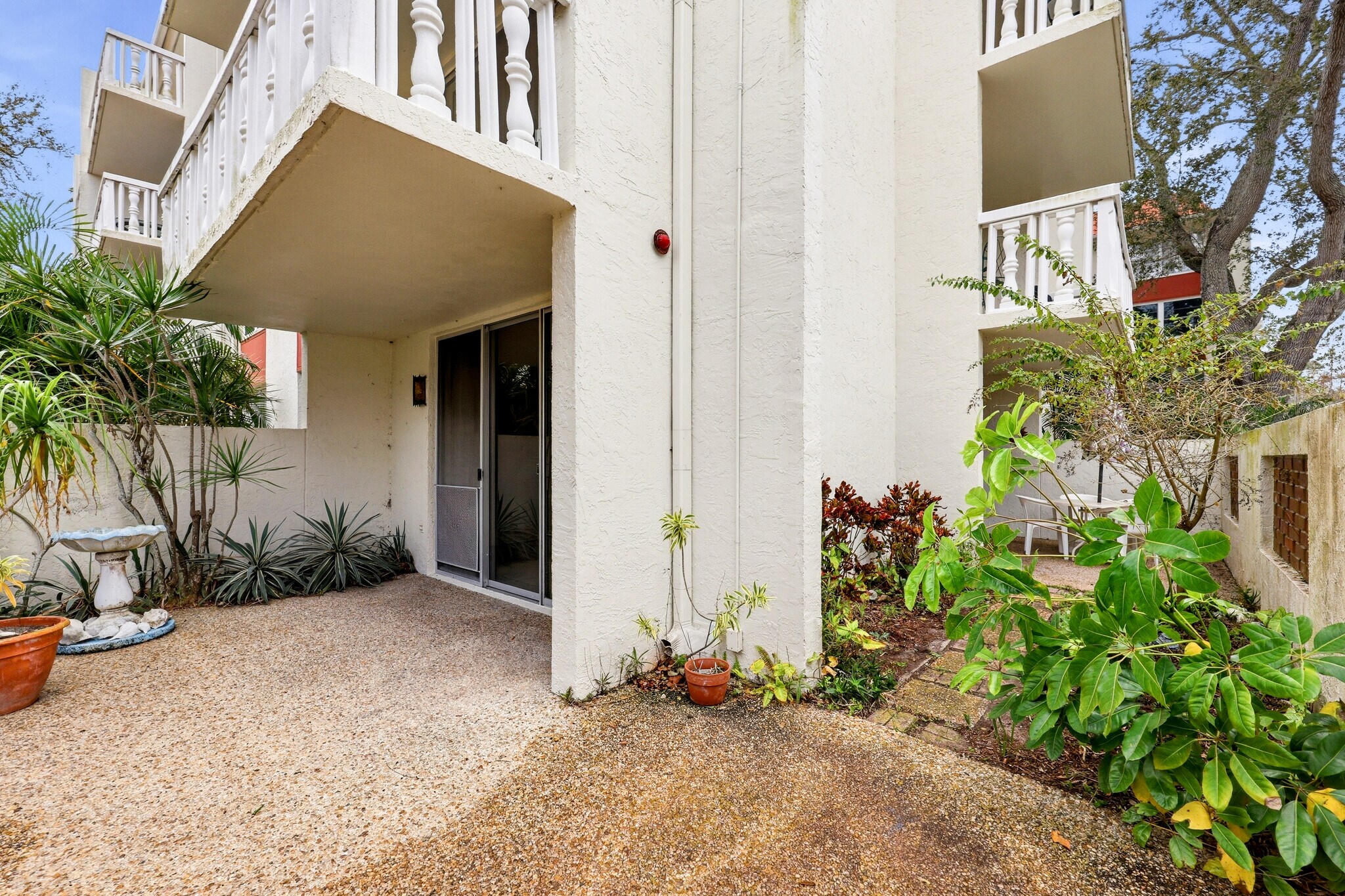 Wrap Around Patio - 2650 Pearce Dr