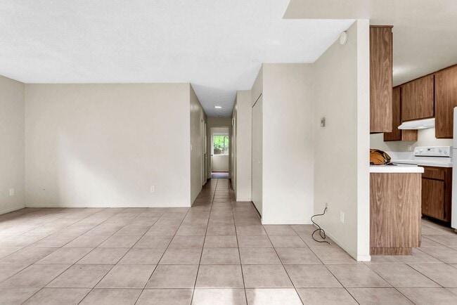 Building Photo - Great three bedroom/two bath single level ...