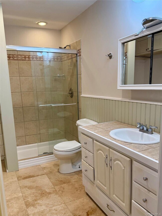 Building Photo - 125 Hill Spur