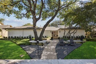 Building Photo - 16806 Hunters Point Dr